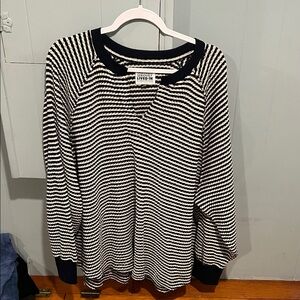 Womens AE navy and white lightweight sweatshirt size large
